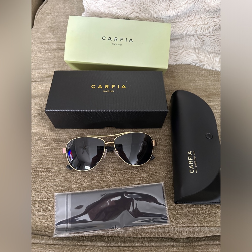 Carfia aviator sunglasses NEW